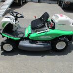 中古乗用草刈機