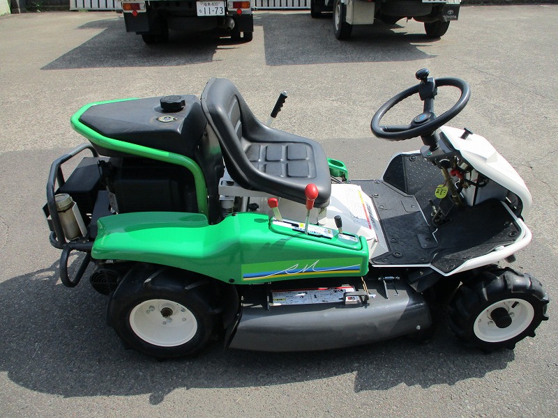 中古乗用草刈機