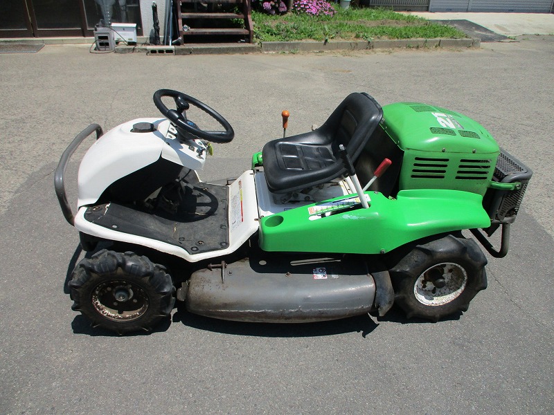 中古乗用草刈機