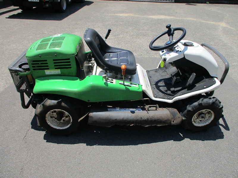 中古乗用草刈機