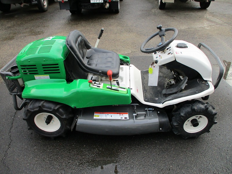 中古乗用草刈機