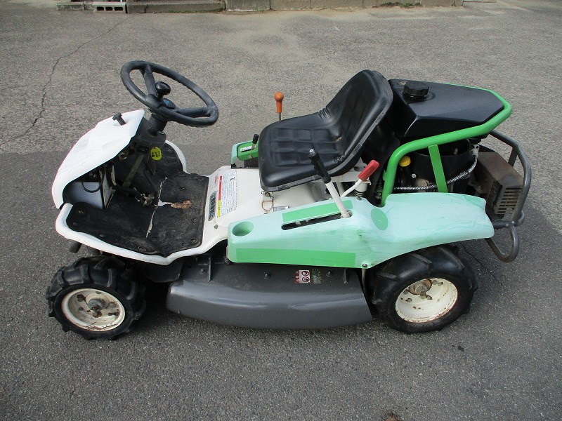 中古乗用草刈機     現状販売品