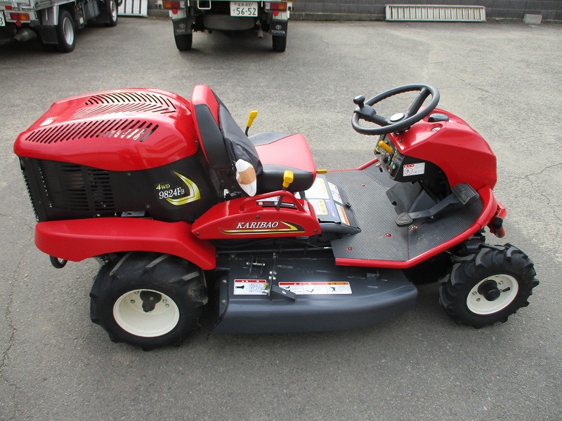 中古乗用草刈機  (実演機）