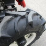 中古乗用草刈機  (実演機）