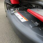 中古乗用草刈機  (実演機）