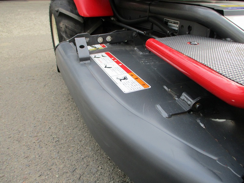 中古乗用草刈機  (実演機）