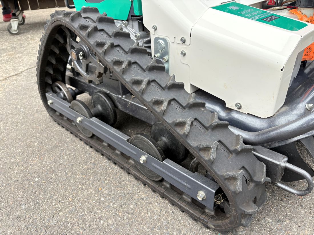 【10/30まで 期間限定特価】実演機　ラジコン草刈機　