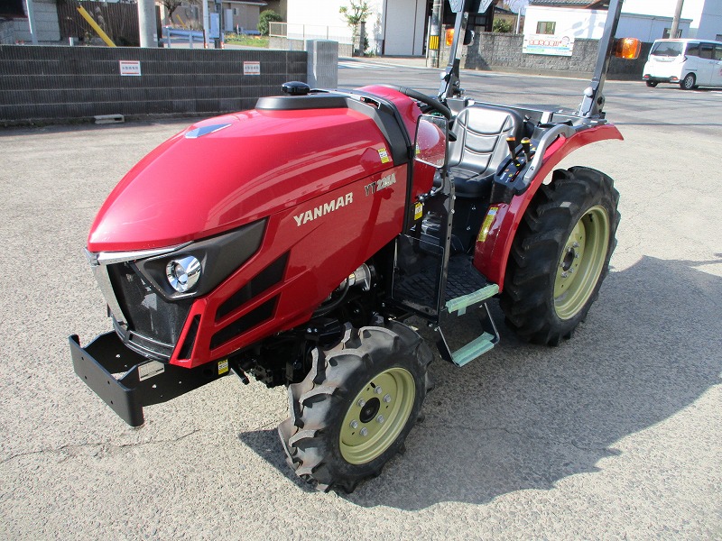 トラクター展示機