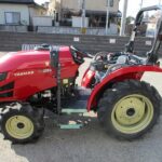 トラクター展示機