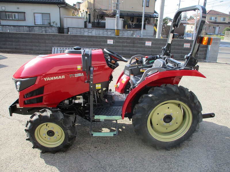 トラクター展示機