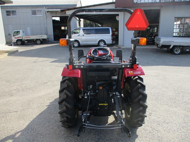 トラクター展示機