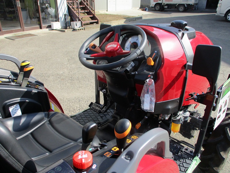 トラクター展示機