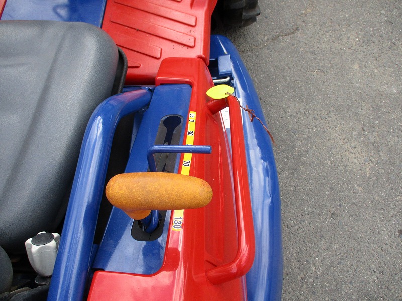 中古乗用草刈機