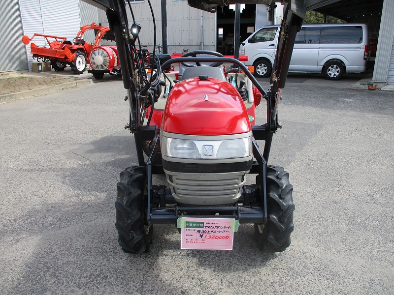 中古トラクター・ローダー付き