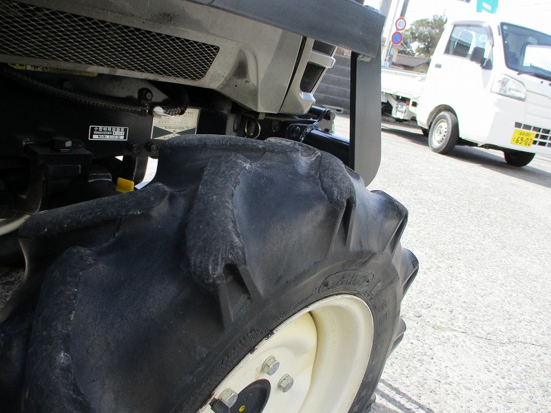 中古トラクター・ローダー付き