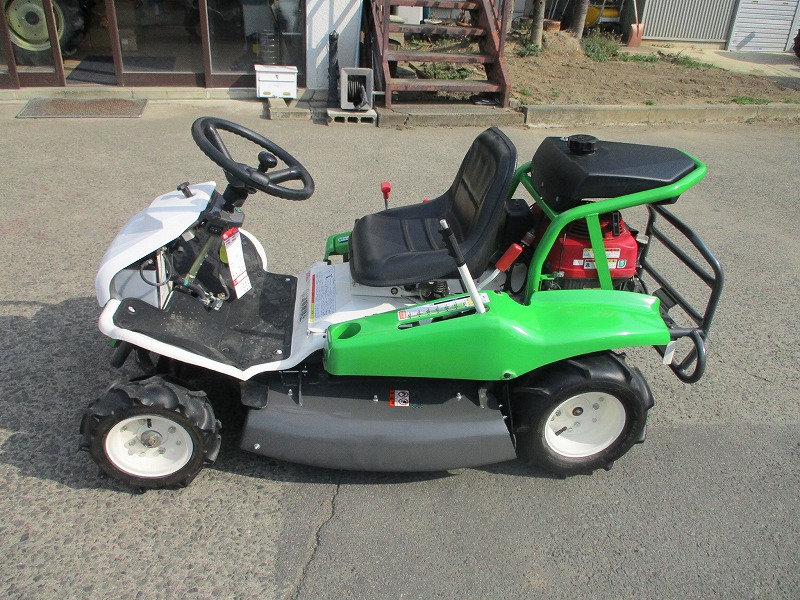 中古乗用草刈機