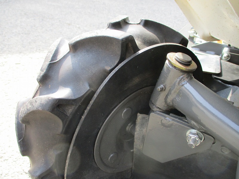 中古乗用草刈機