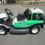 中古乗用草刈機