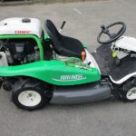 中古乗用草刈機