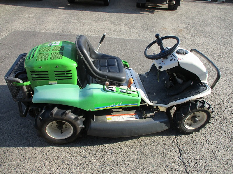 中古乗用草刈機
