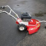 中古自走草刈機