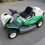 中古乗用草刈機
